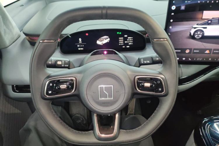 Used Zeekr MIX 2025 Intelligent Driving Version
