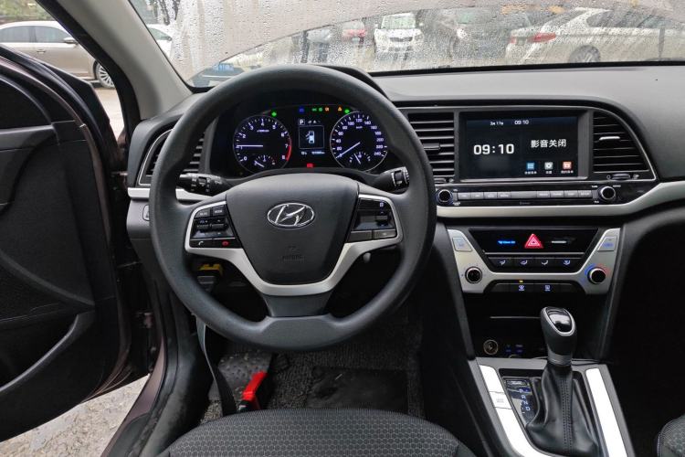 Used Hyundai Elantra (6th Generation / Lingdong) 2016 1.6L Automatic ZhiXuan – Elite Version Steering Wheel