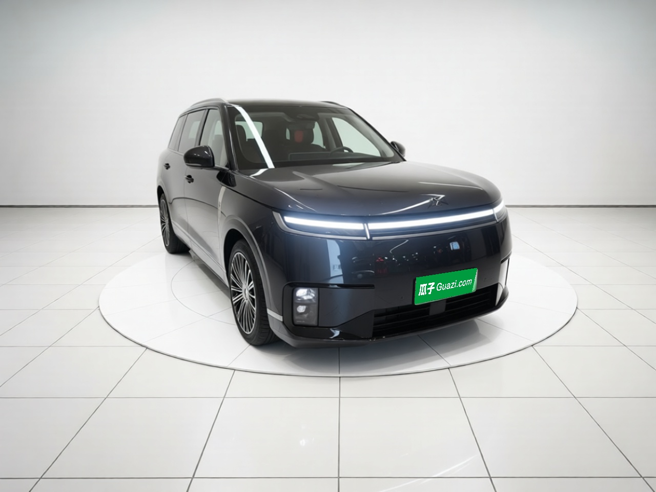 XPeng GX 2026 Model, Range-Extended 1585 Four-Wheel-Drive Flagship Edition — снимка 3
