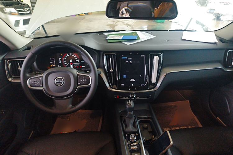 Used Volvo S60 2020 T4 Zhiyi Luxury Edition