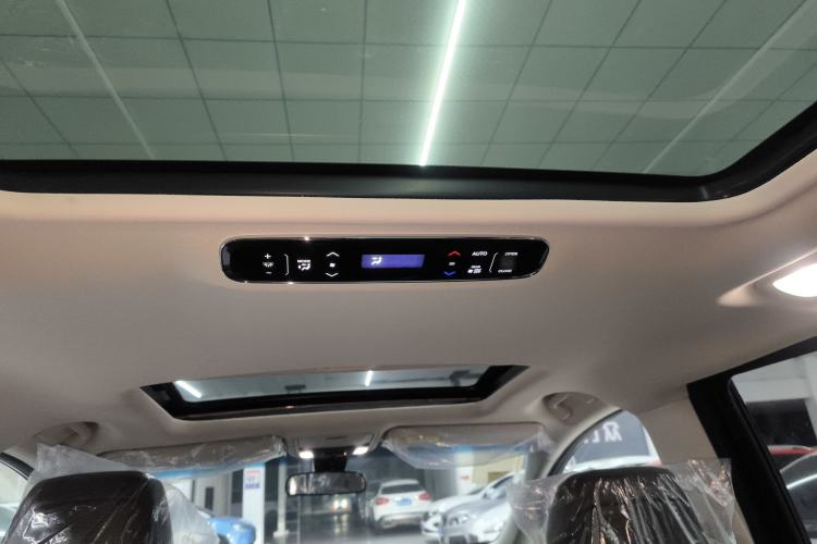 Used Honda Elysion 2022 2.0L eHEV Luxury Edition