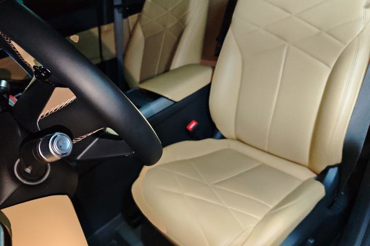 Used Geely Galaxy L6 2024 125km PLUS Dragon Edition
