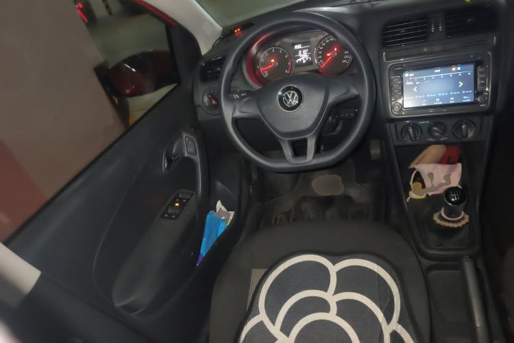 Used Volkswagen Polo 2016 1.4L Manual Fashion Model