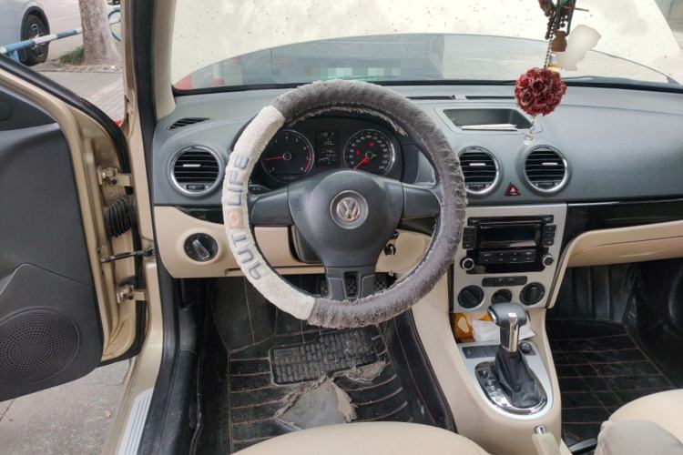 Used Volkswagen Lavida 2011 1.4 TSI DSG Prestige Edition Steering Wheel