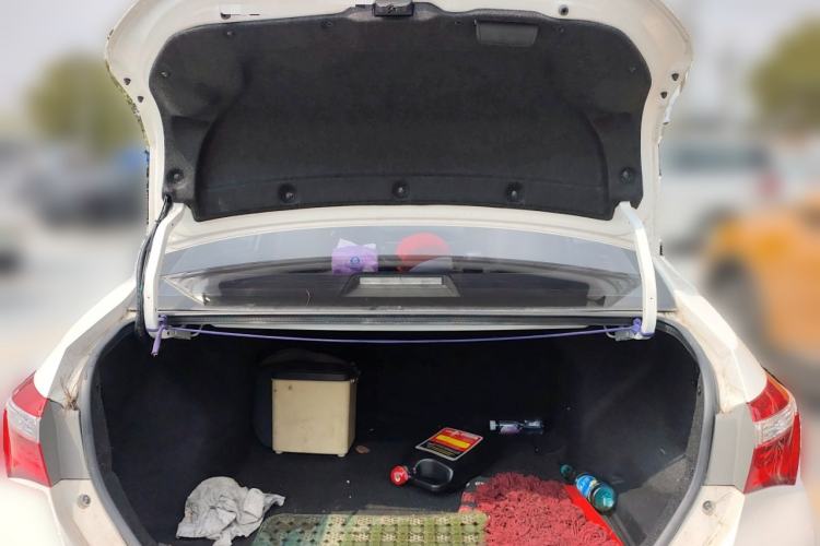 Used Toyota Corolla 2014 1.6L CVT GL-i Leather Edition Trunk