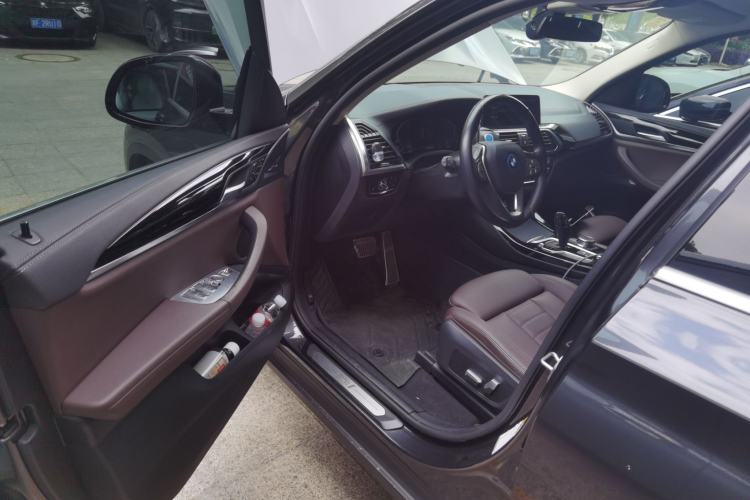 Used BMW iX3 2021 Leading Model