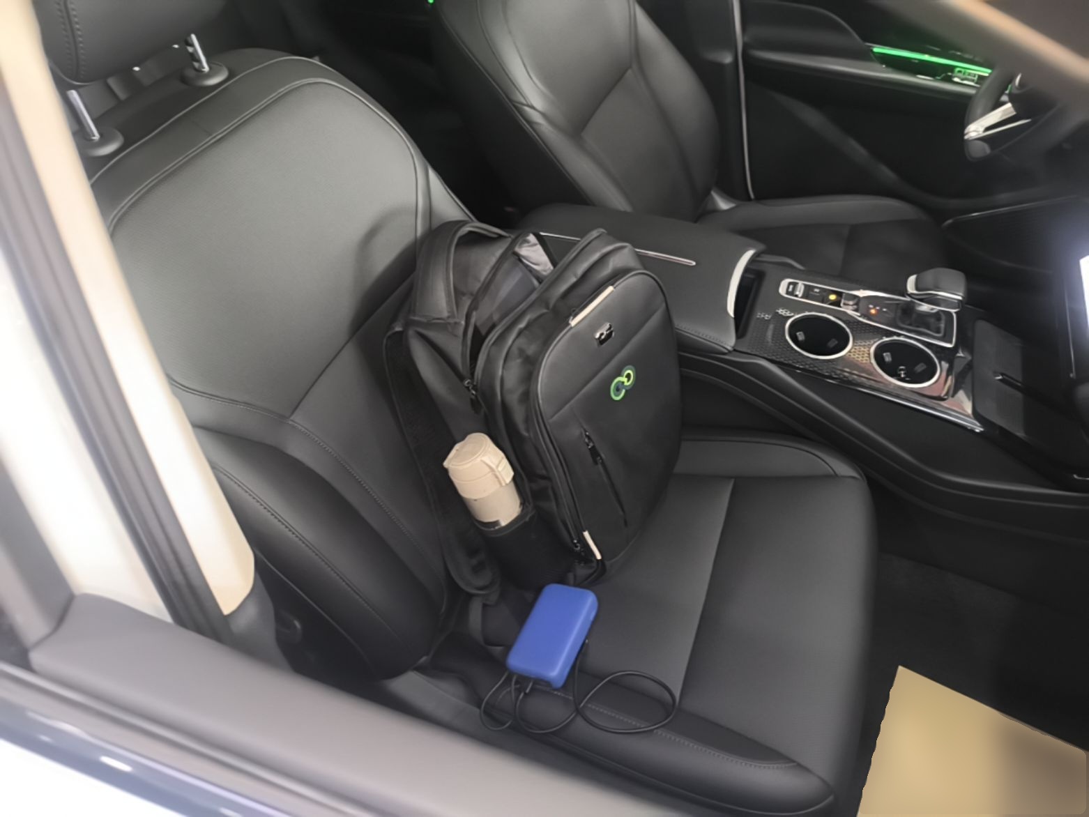 Hongqi HS3 PHEV 2025 Model 117km Jingwei Edition — снимка 19