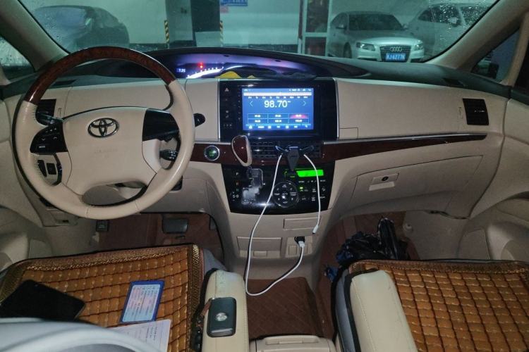 Used Toyota Previa 
