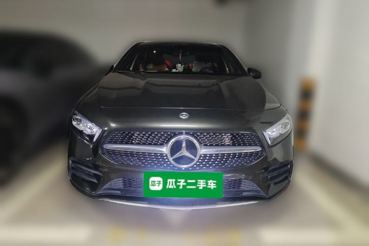 Used Mercedes-Benz A-Class 2022 Revised Version A 200 L Sport Sedan Fashionable Style Front