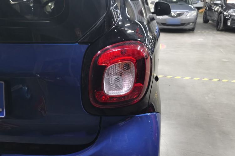 Used smart fortwo 2019 0.9T 66kW Hardtop Wind Power Edition China VI