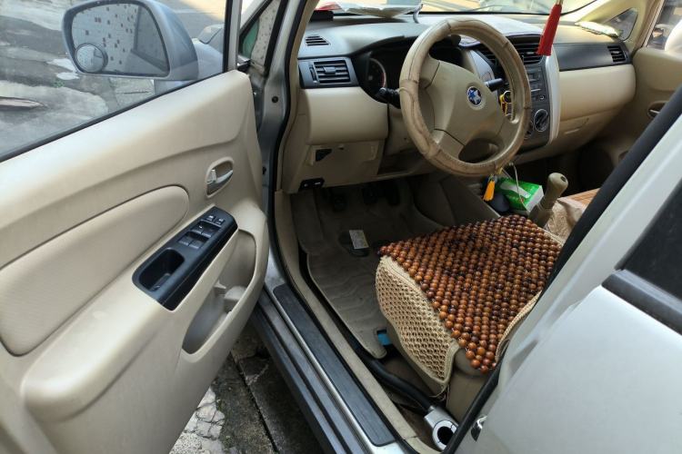 Used Venucia D50 2013 1.6L Manual Fashion Edition
