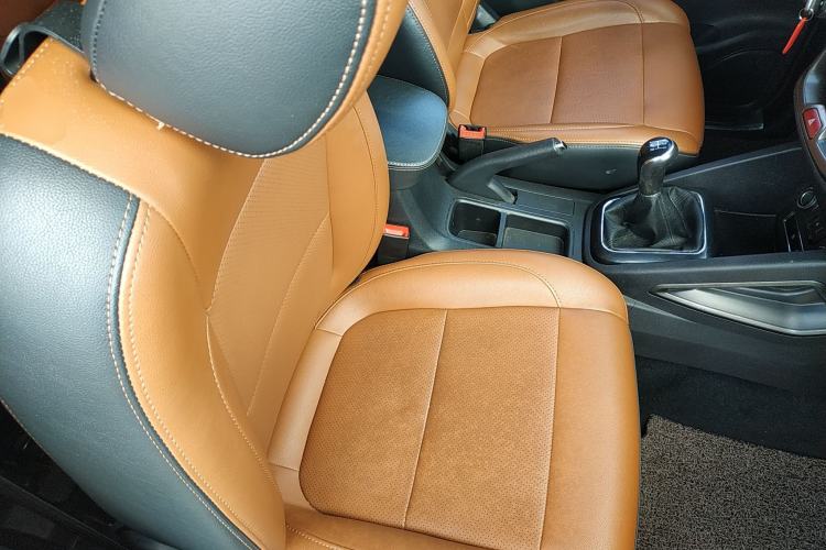 Used Oshan CX70 2016 1.6L Manual Luxury Model