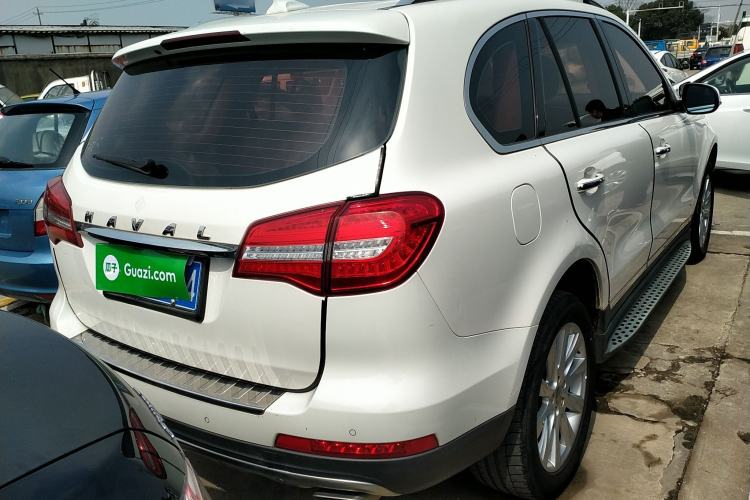 Used Haval H8 2015 2.0T Two-Wheel-Drive Luxury Version