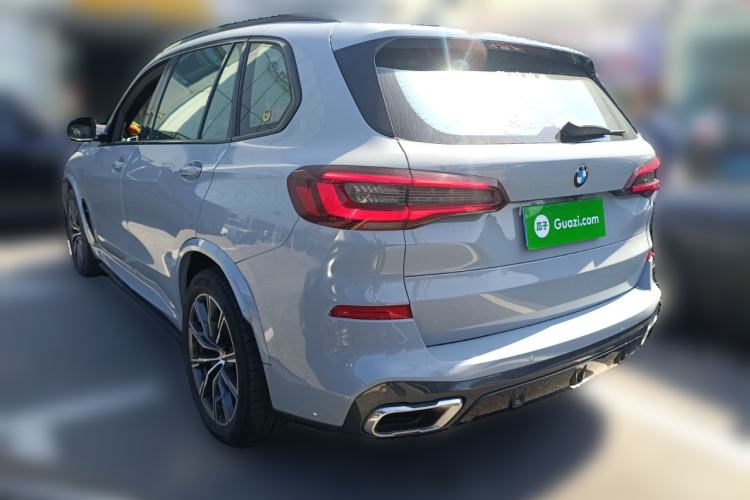 Used BMW X5 2022 xDrive 30Li Luxury M Sport Package