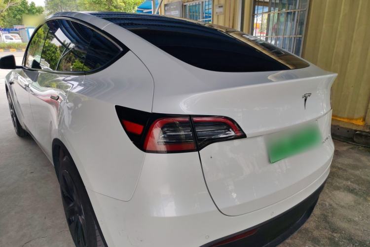 Used Tesla Model Y 2023 Rear-Wheel-Drive Version Rear Left 45 Deg