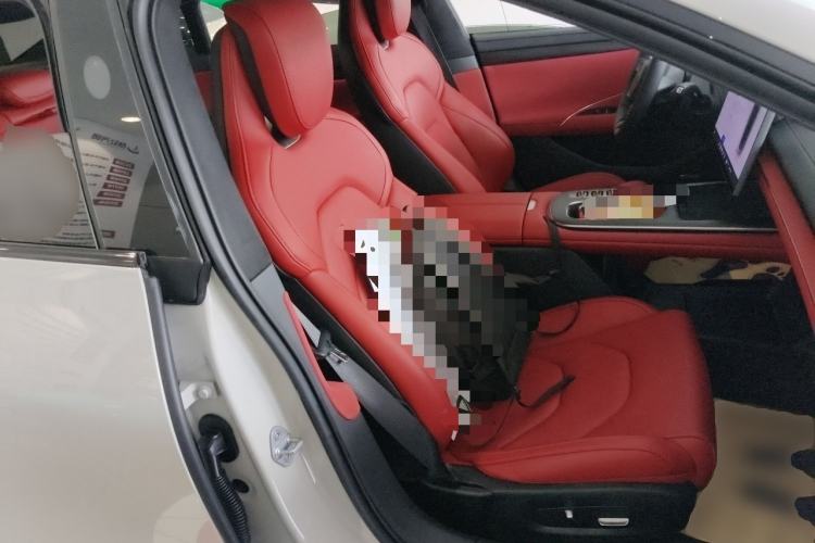 Used Xiaomi Auto SU7 2024 Four-Wheel Drive Ultra-Long Range Advanced Intelligent Driving Max Edition