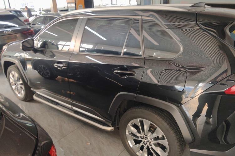 Used Toyota Wildlander 2022 2.0L CVT Two-Wheel Drive Luxury PLUS Edition