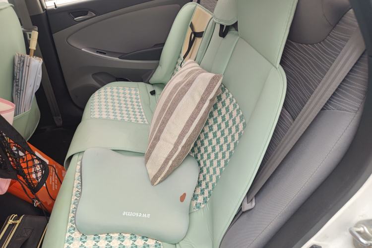 Used Hyundai Verna (older generation) 2016 1.4L Automatic Smart GLS Left Rear Seat