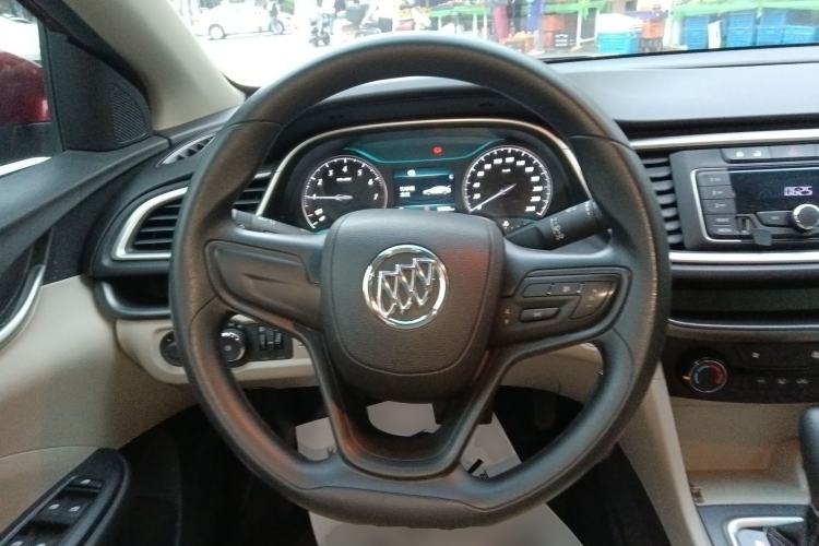 Used Buick GT 2017 15N Automatic Elite Version Steering Wheel