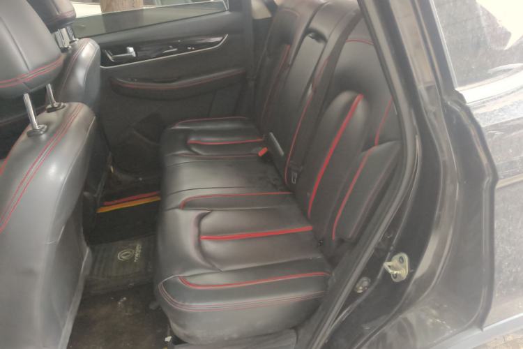 Used FORTHING Joyear X5 2017 Enjoy Series 1.6L CVT Luxury Model Left Rear Seat