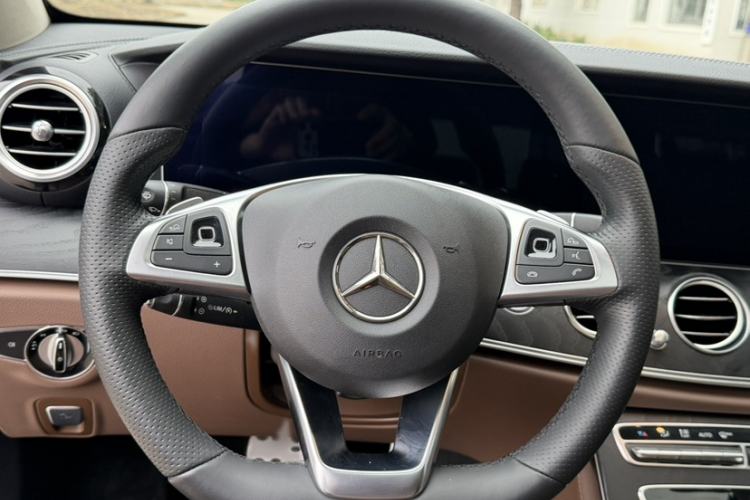 Used Mercedes-Benz E-Class 2018 Facelift E 200 L Sport Edition
