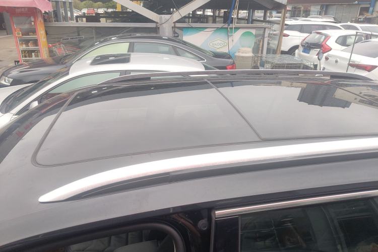 Used Volkswagen Tiguan L 2019 380TSI Automatic All-Wheel Drive Luxury Edition with 7 Seats China VI Standard Roof