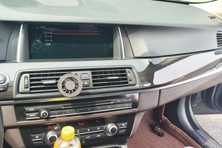 Used BMW 5 Series 2014 525Li Luxury Design Package Audio And AC Panel