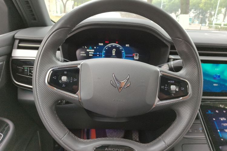 Used ARCFOX Alpha T 2022 653S 160kW
