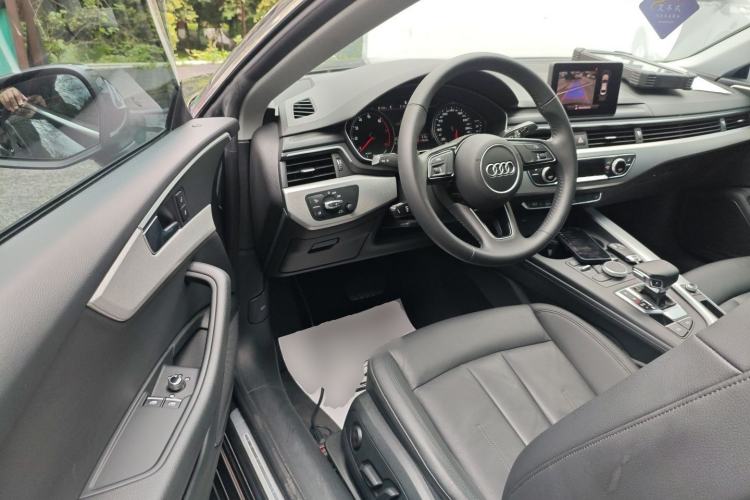 Used Audi A5 2020 Coupe 40 TFSI Fashion Edition China VI Emission Standard
