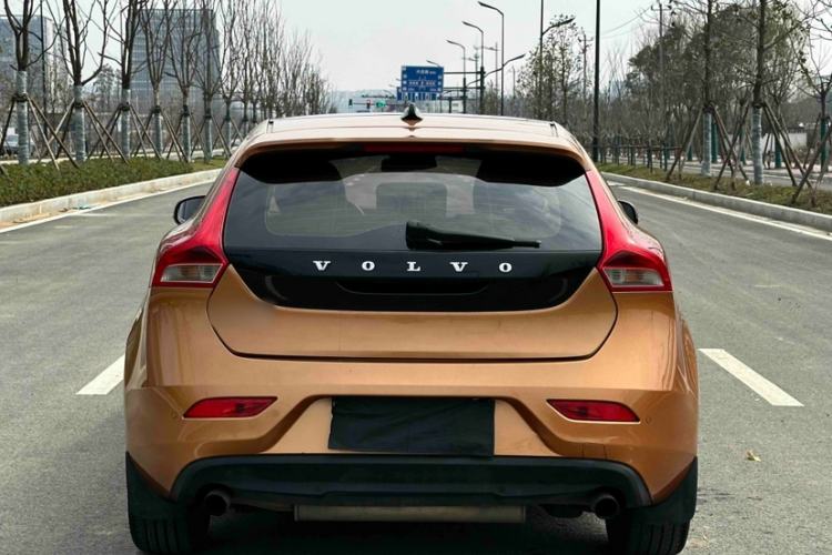 Used Volvo V40 2014 2.0T Zhiya Edition