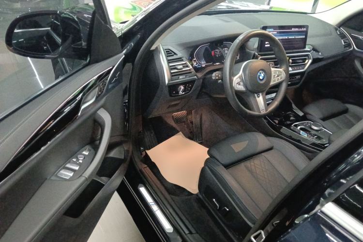 Used BMW iX3 2024 Leading Model
