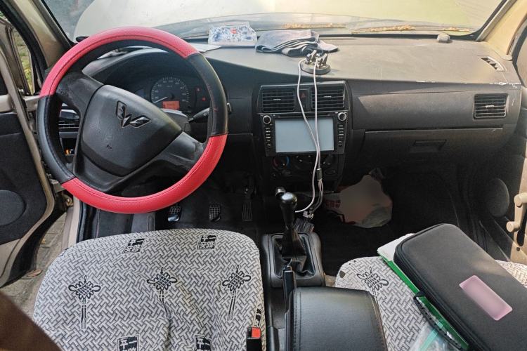 Used Wuling Rongguang 2012 1.5L Extended Basic Version
