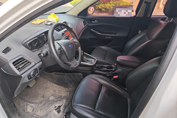 Used Ford Escort 2015 1.5L Automatic Fashion Model