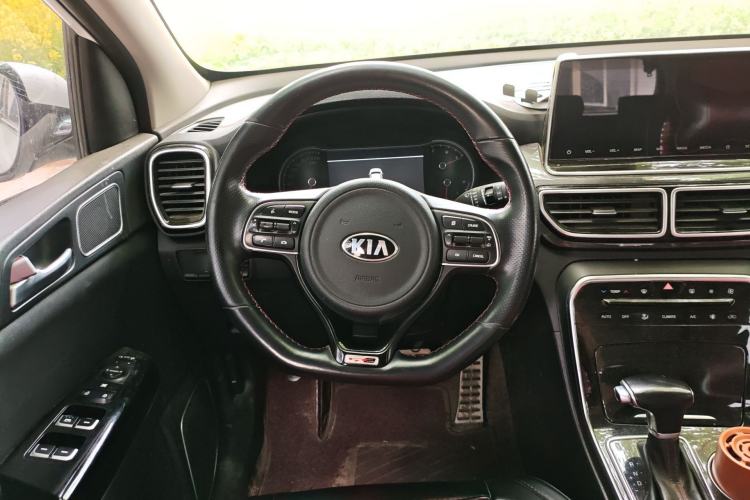 Used Kia KX5 2019 1.6T Automatic Two-Wheel Drive Luxury Edition Steering Wheel