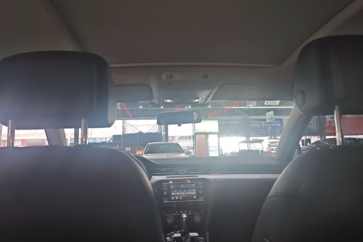 Used Volkswagen Magotan 2019 280TSI DSG Leading Model China VI Standard Headliner