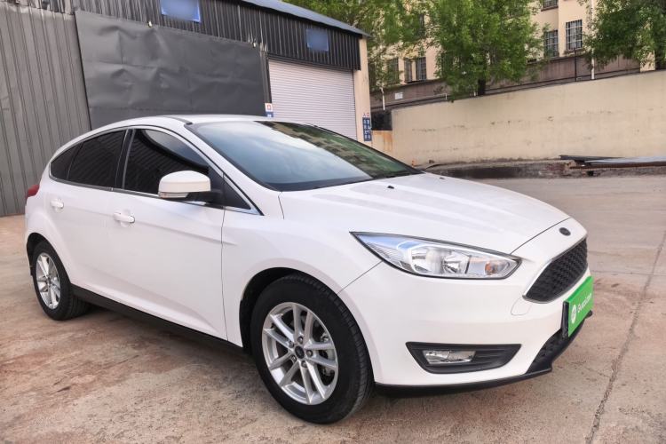 Used Ford Focus 2018 Hatchback Classic 1.6L Automatic Trendy SmartDrive Edition Exterior 3