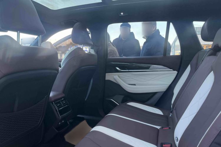 Used Geely Auto Monjaro L 2024 2.0TD High-Power Automatic Two-Wheel Drive Yunqi Version
