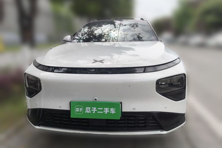 Used XPeng G9 2025 725 with Ultra-Long Range Max Front