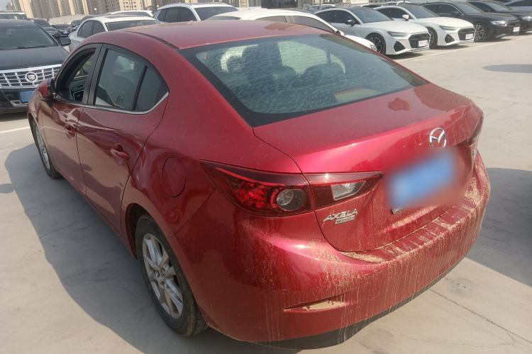 Used Mazda 3 Axela 2014 Sedan 1.5L Manual Comfort Model
