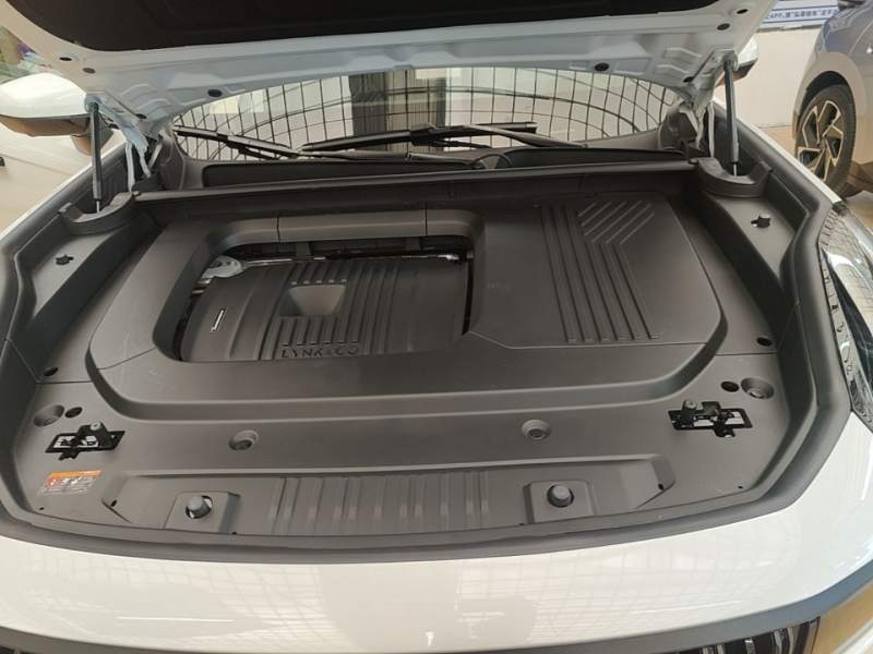 Used Lynk & Co 09 2021 2.0T Halo Six-Seater — 19