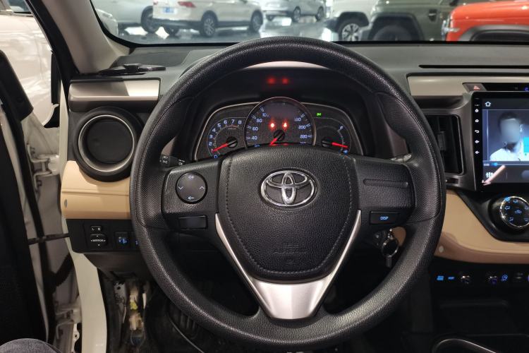 Used Toyota RAV4 2016 2.0L CVT Two-Wheel Drive Urban Edition China V Standard