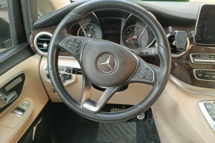 Used Mercedes-Benz V-Class 2018 V 260 L Prestige Extended Version China VI