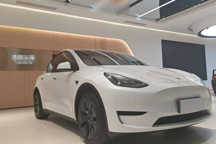 Used Tesla Model Y 2023 Rear-Wheel-Drive Version