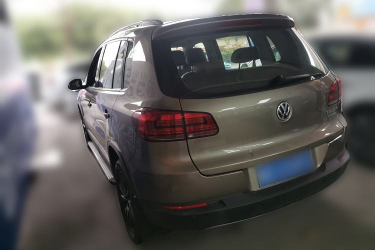 Used Volkswagen Tiguan 2015 1.8TSI Automatic Two-Wheel Drive Luxury Model Rear Left 45 Deg