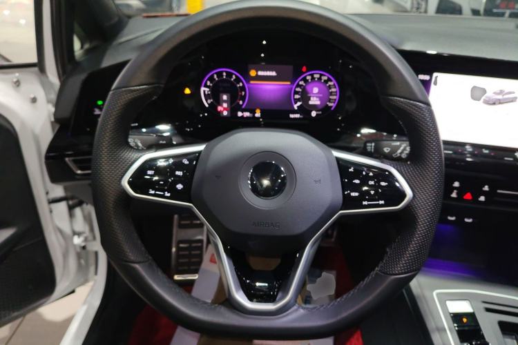 Used Volkswagen Golf 2023 Facelift 280TSI DSG R-Line Lite
