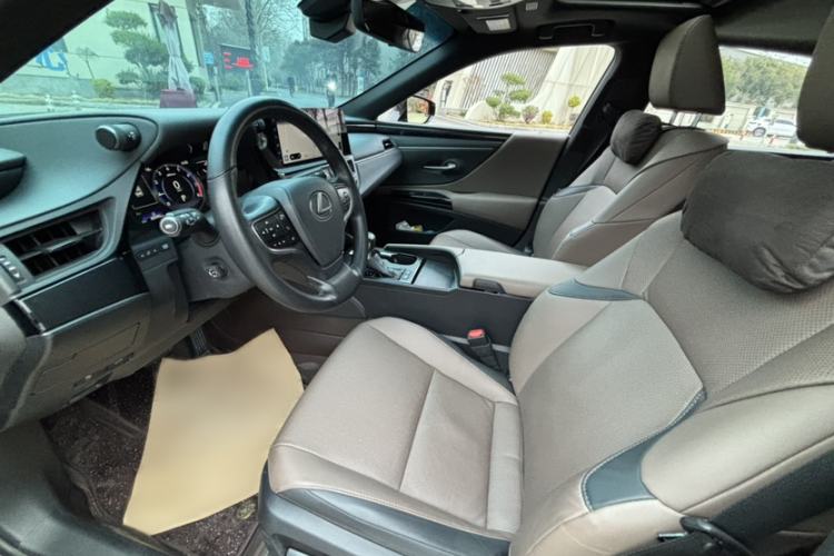 Used Lexus ES 2023 200 Excellence Edition