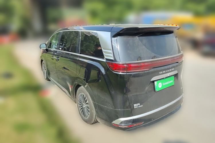 Used Denza D9 2022 DM-i 970 Four-Wheel Drive Flagship Model Rear Left 45 Deg