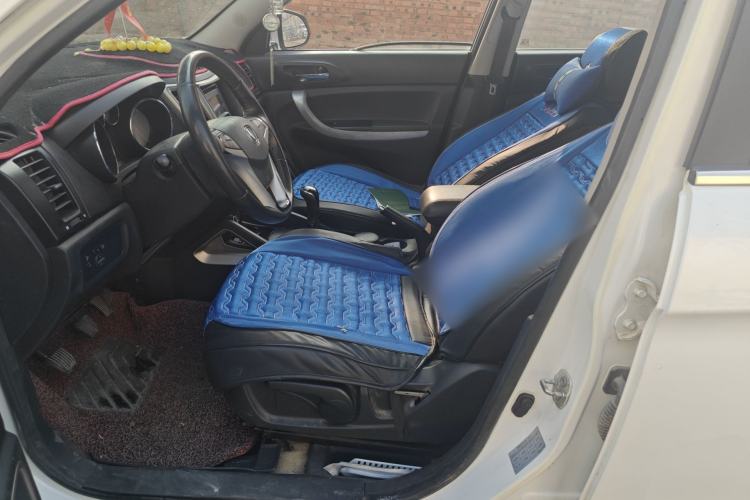 Used CHANGAN CS35 2012 1.6L Manual Luxury Model China IV Standard
