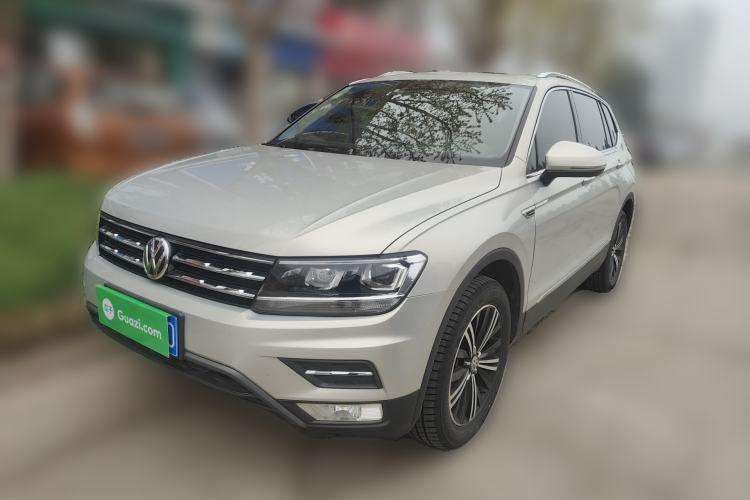 Used Volkswagen Tiguan L 2019 Revised Version 330TSI Automatic Two-Wheel Drive Panoramic Comfort Edition China V Standard
