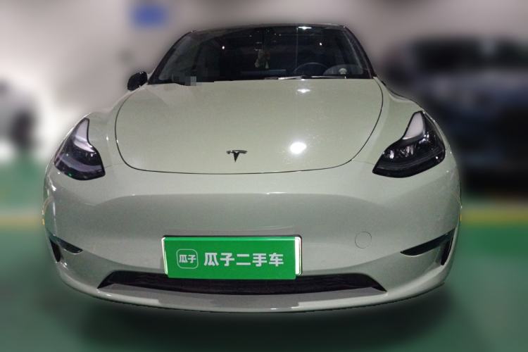 Used Tesla Model Y 2022 Long-Range All-Wheel-Drive Version